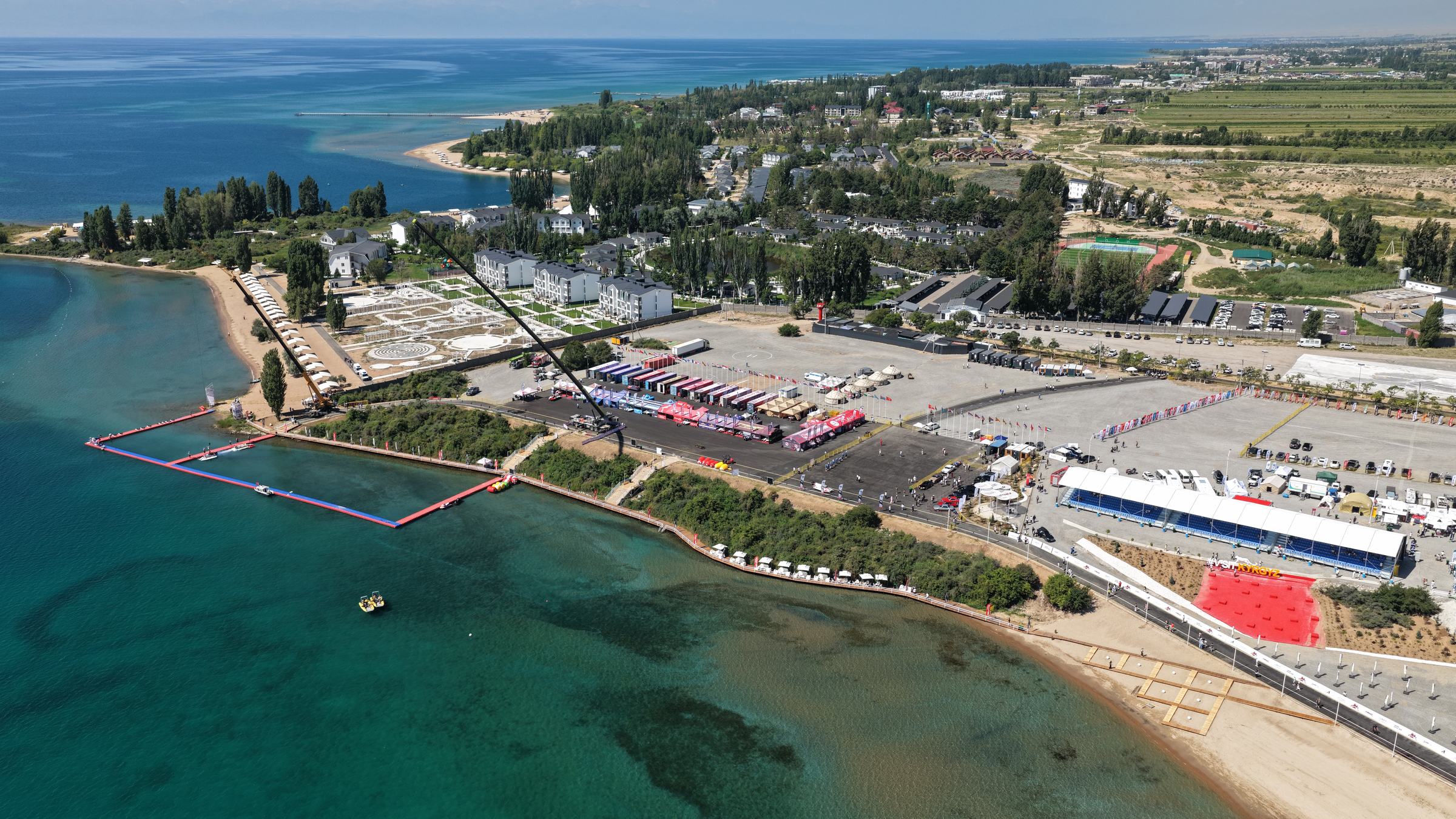 Lakeside venue with race course pontoons, paddock and grandstand